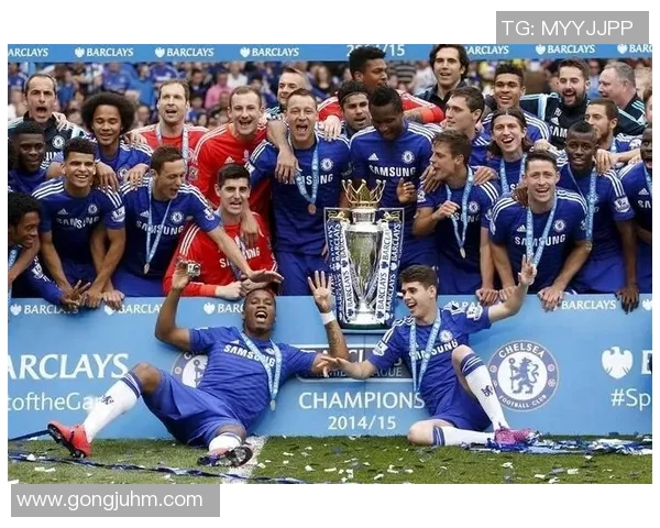 英超乒乓球专题深入探讨深圳乒乓球队的团队协作与默契配合