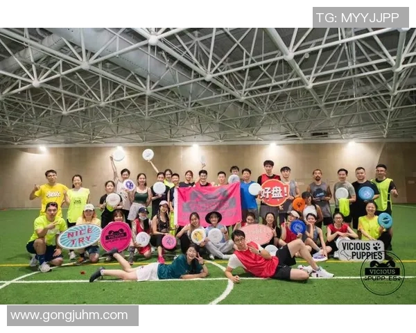 广州飞盘队与杭州飞盘队赛后战术分析与复盘探讨